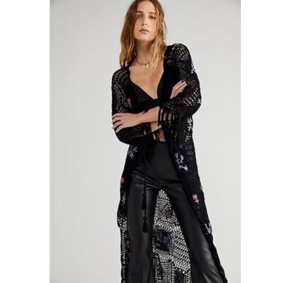 Free People Flook Hydrangea Crochet Black Kimono Sweater Size L